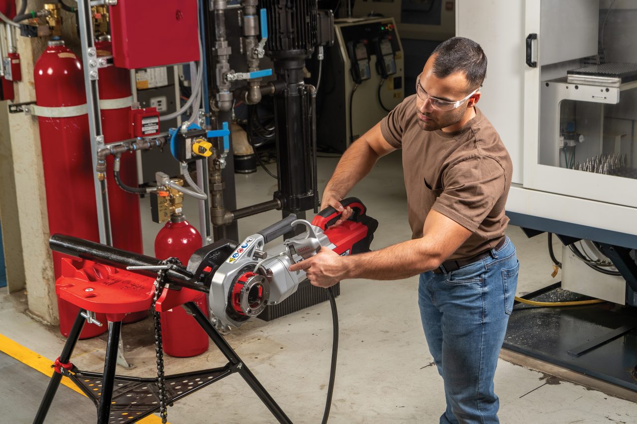 RIDGID 760 FXP Ručný akumulátorový závitorez do 2“
