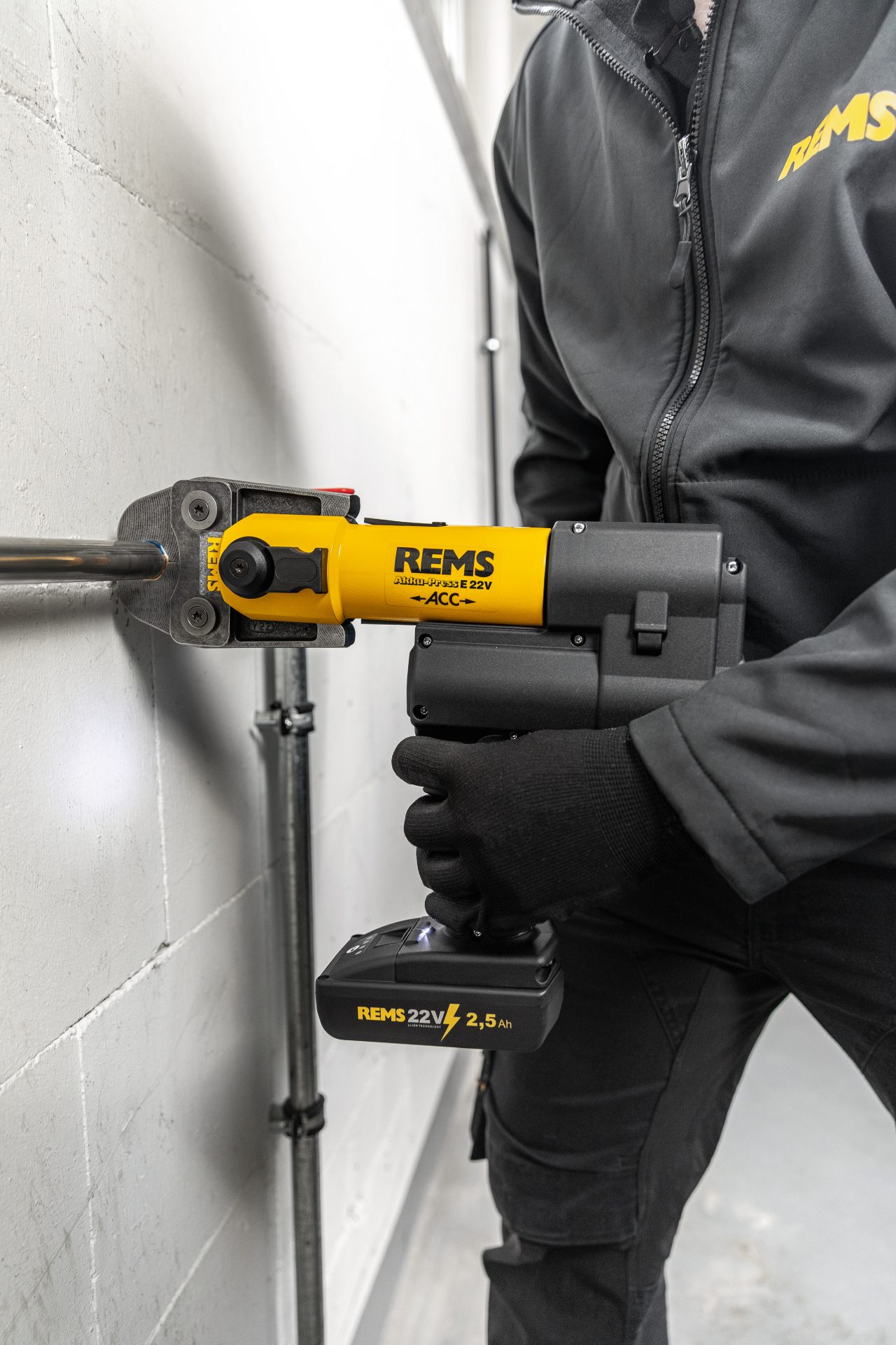 REMS Akku-Press E 22V ACC akumulátorová lisovačka